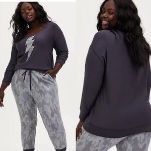 NWT Torrid size 3 sleep sweatshirt